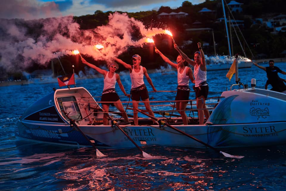 Four women from Hamburg at the finish line of the toughest rowing race in the world