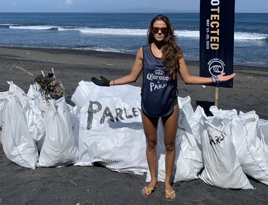 Influencer exposed for filming a beach clean-up in Bali and leaving trash  bags behind | The Independent
